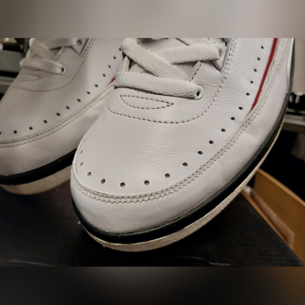 Retro Jordan 2 Low Chicago 2016 Size 11.5 - Picture 6 of 14